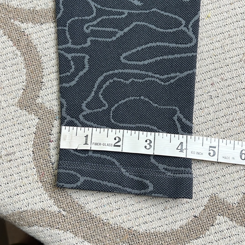 Echt Arise Camo Leggings, size medium - Picture 7 of 14
